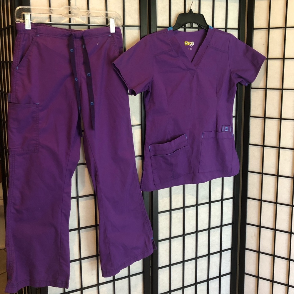 Scrub set. Like New!